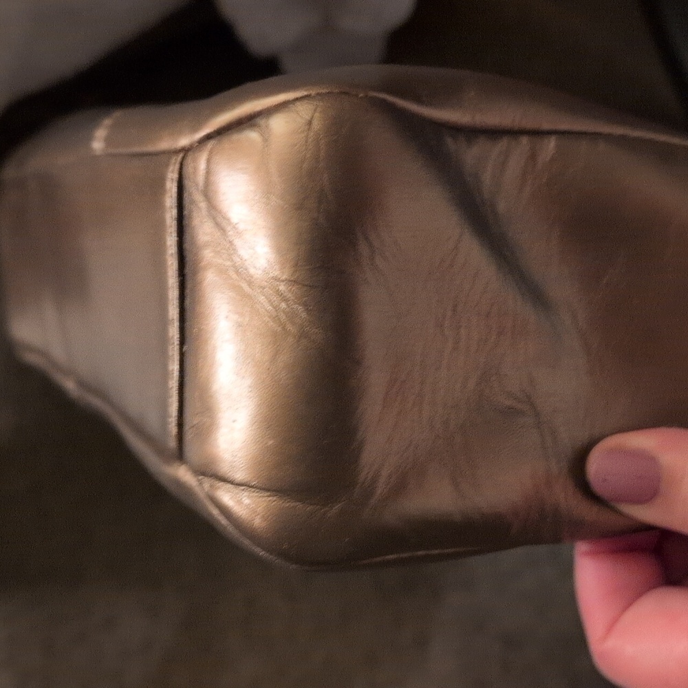 Coach Metallic Bronze Gold Accents Tote Bag In Great Shape - Picture 6 of 16
